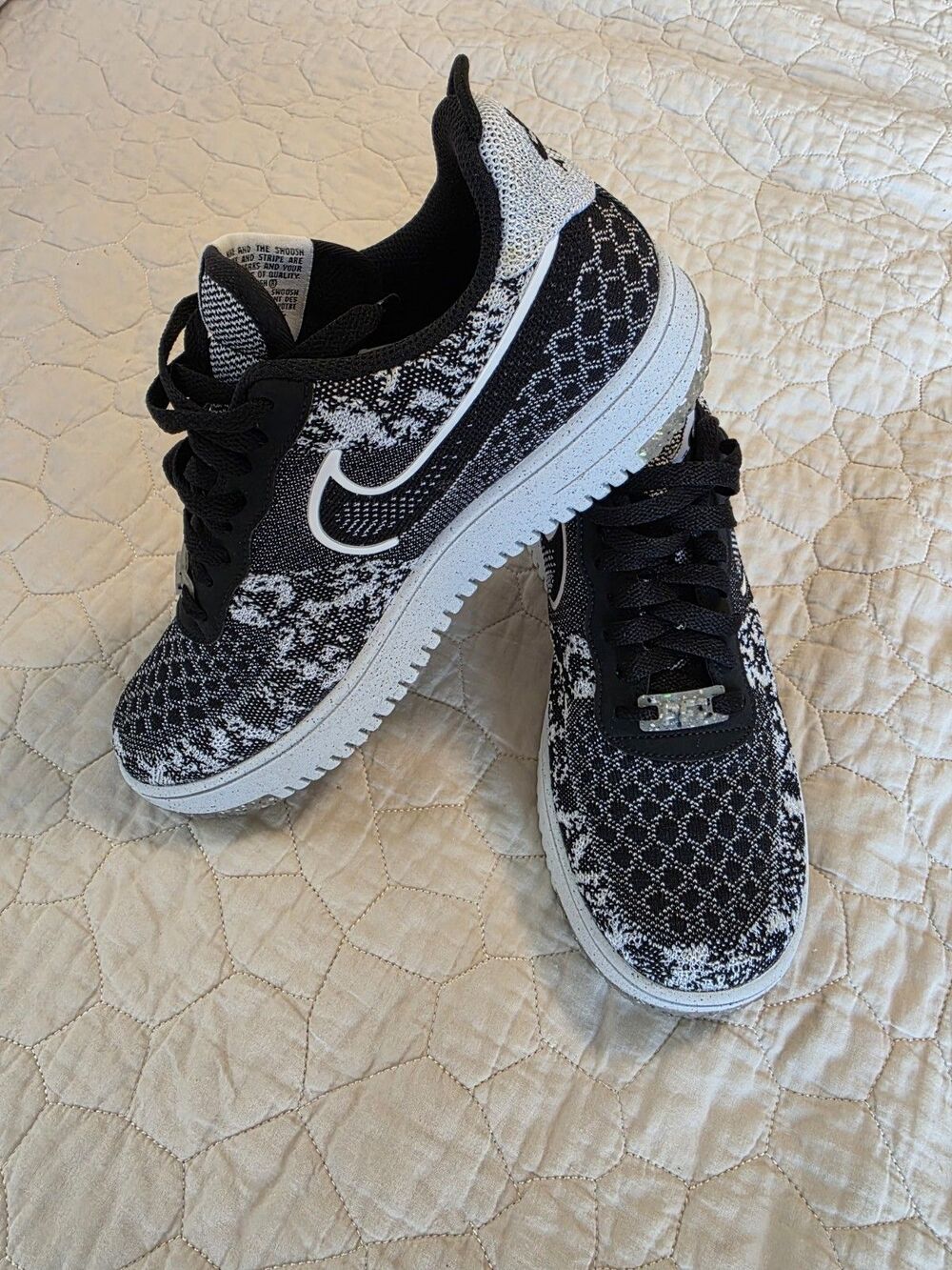 Nike Air Force 1 Flyknit Low 2.0 ‘Oreo’ Black White AV3042-001 Men’s Size 8.5 - Picture 2 of 7